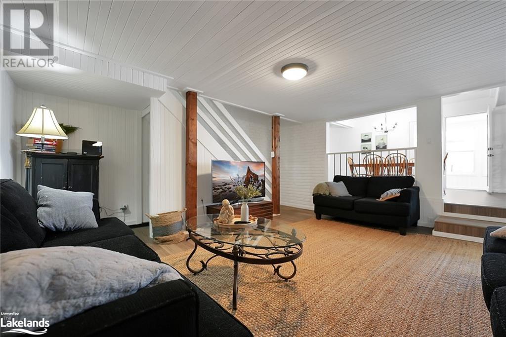 For sale 1075 LAKESHORE Road, Gooderham, Ontario K0M1R0 40585602