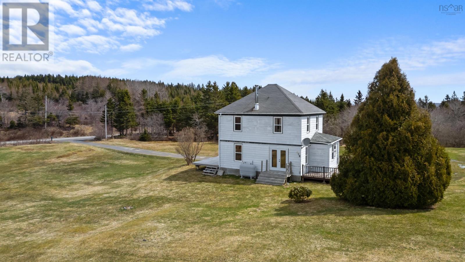 For sale 6706 South River Lake Road, Roachvale, Nova Scotia B0H1N0