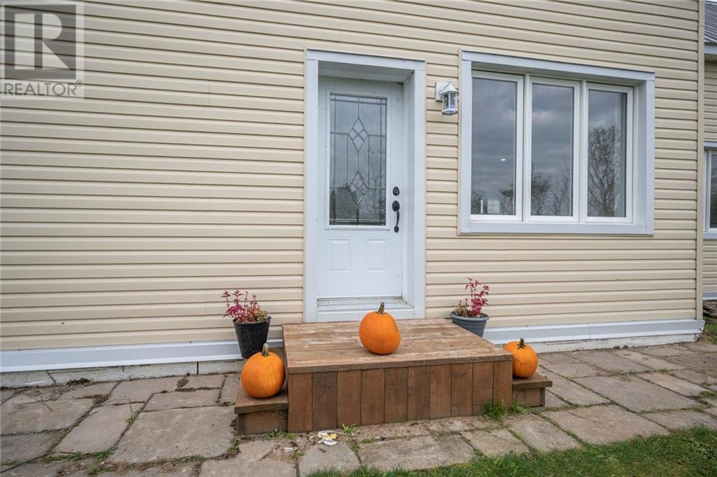 For sale 1120 CONCESSION 5 ROAD, Vankleek Hill, Ontario K0B1R0 1392580 REALTOR.ca