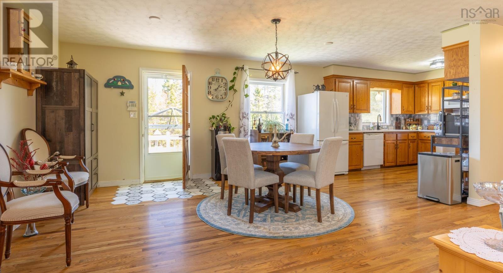 For sale 2926 Highway 3, Pubnico, Nova Scotia B0W3S0 202410330