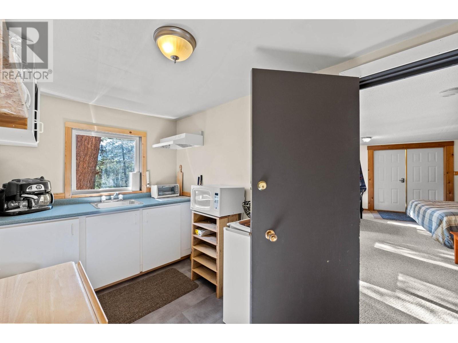 For sale 2486 HEFFLEY LOUIS CR RD, Heffley, British Columbia V0E1Z0