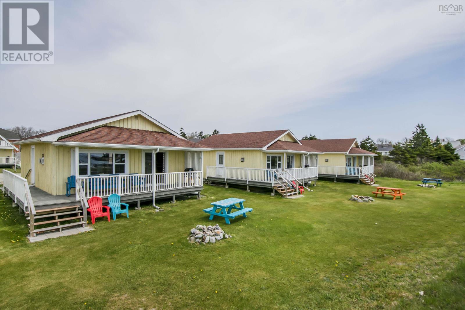 For sale 1 Gull Rock Road, Lockeport, Nova Scotia B0T1L0 202401547
