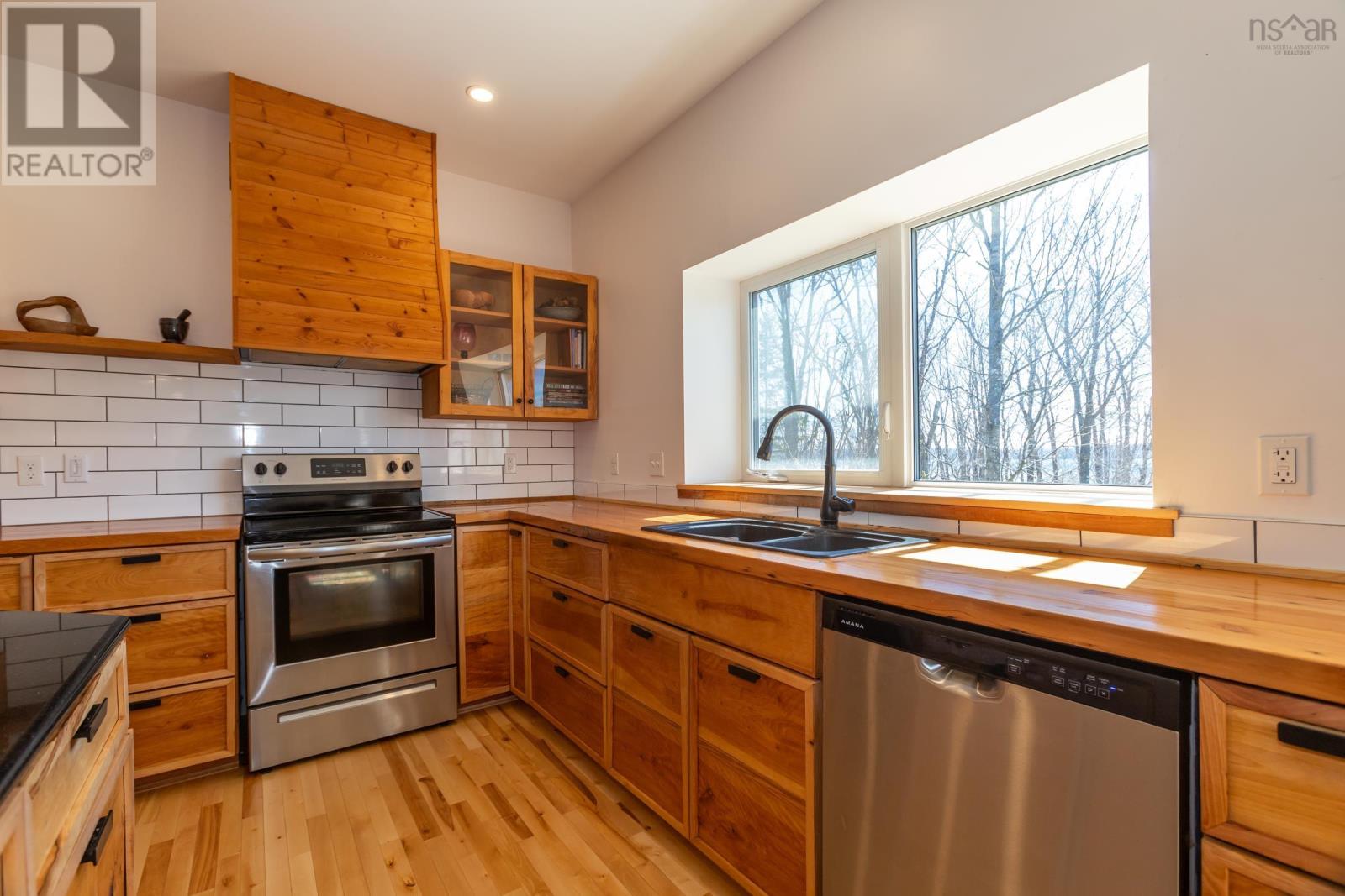 For sale 2212 Granville Road, Port Wade, Nova Scotia B0S1A0