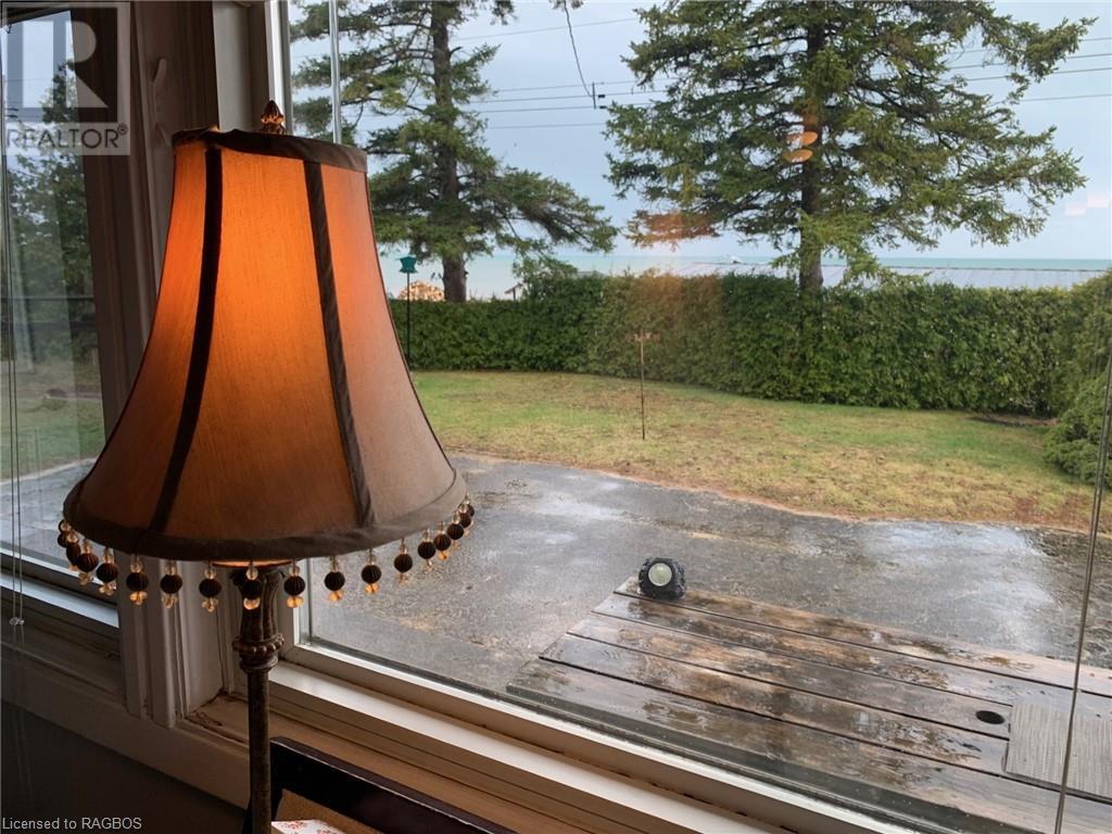 For sale 9 LAKESHORE Boulevard S, Sauble Beach, Ontario N0H2G0