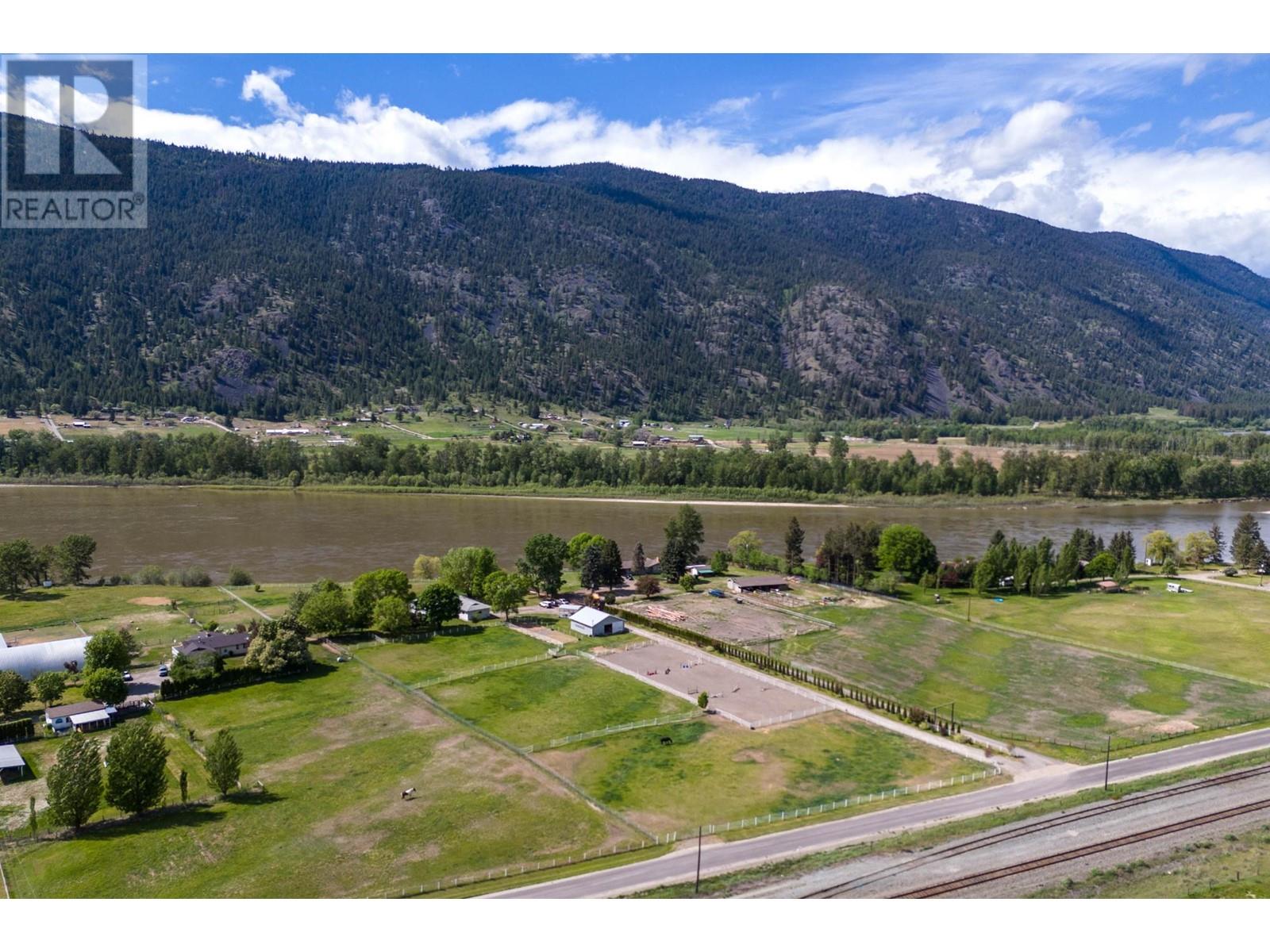 For sale 8717 VETERAN RD, Heffley, British Columbia 178658 REALTOR.ca