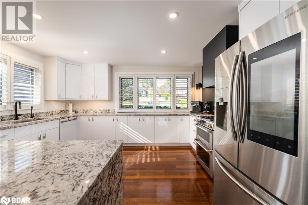 For sale 413 CODRINGTON Street, Barrie, Ontario L4M1S9 40585472