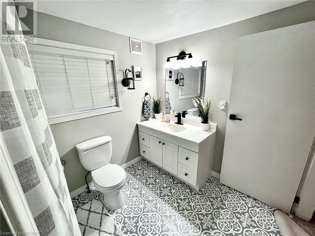 For sale 1236 SAUBLE FALLS Road, Sauble Beach, Ontario N0H2G0