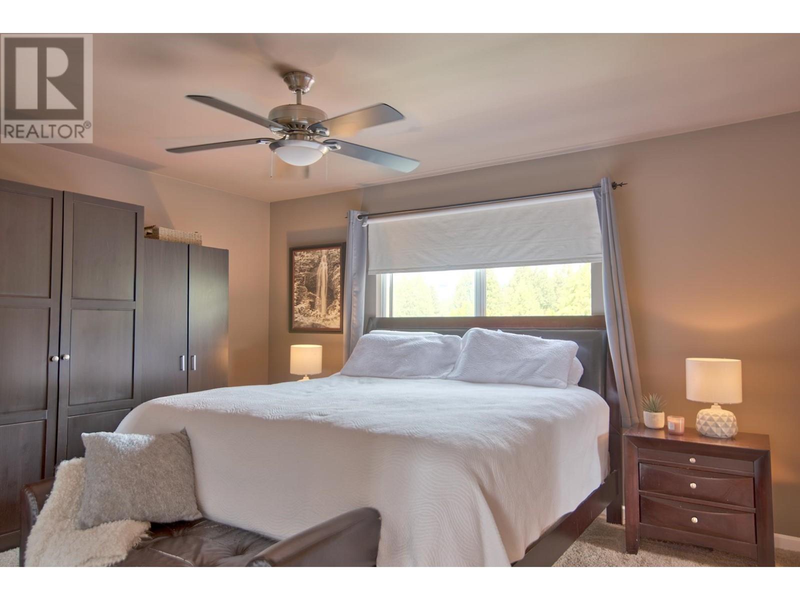 For sale 6454 SAMRON ROAD, Sechelt, British Columbia V7Z0M8 R2884749 REALTOR.ca