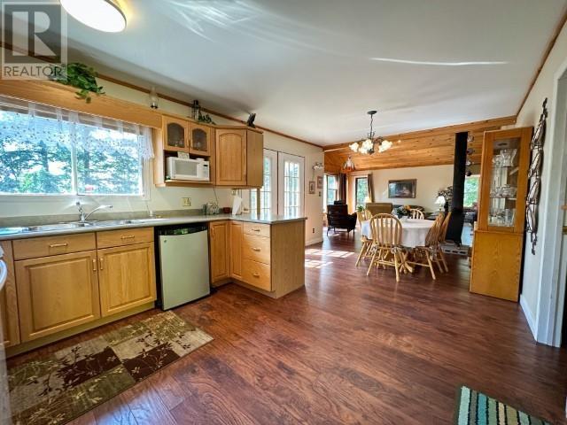 For sale: 101 Burts CRES, Gibi Lake, Sioux Narrows/Nestor Falls ...