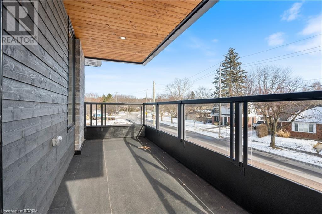 For sale 153 PARKSIDE Drive, Brantford, Ontario N3T0S9 40580477