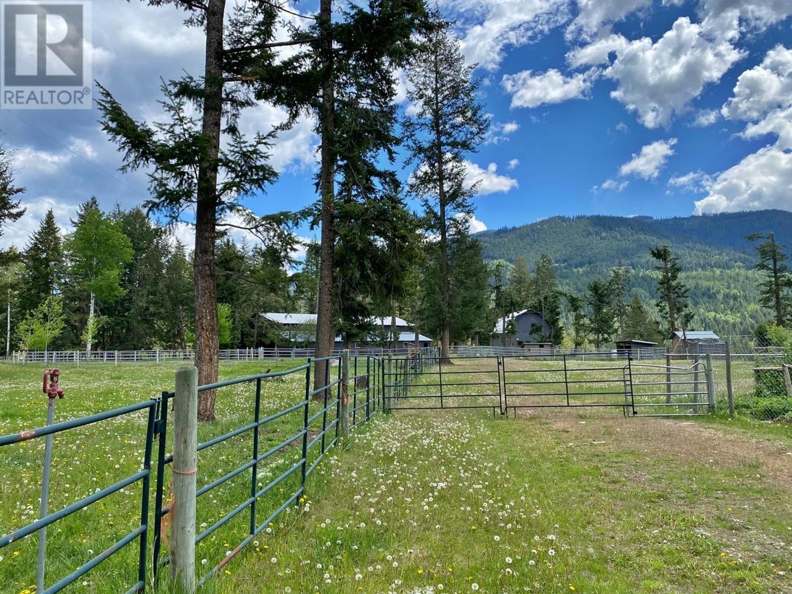 For sale 2673 AGATE BAY RD, Barriere, British Columbia V0E2E0 178456 REALTOR.ca