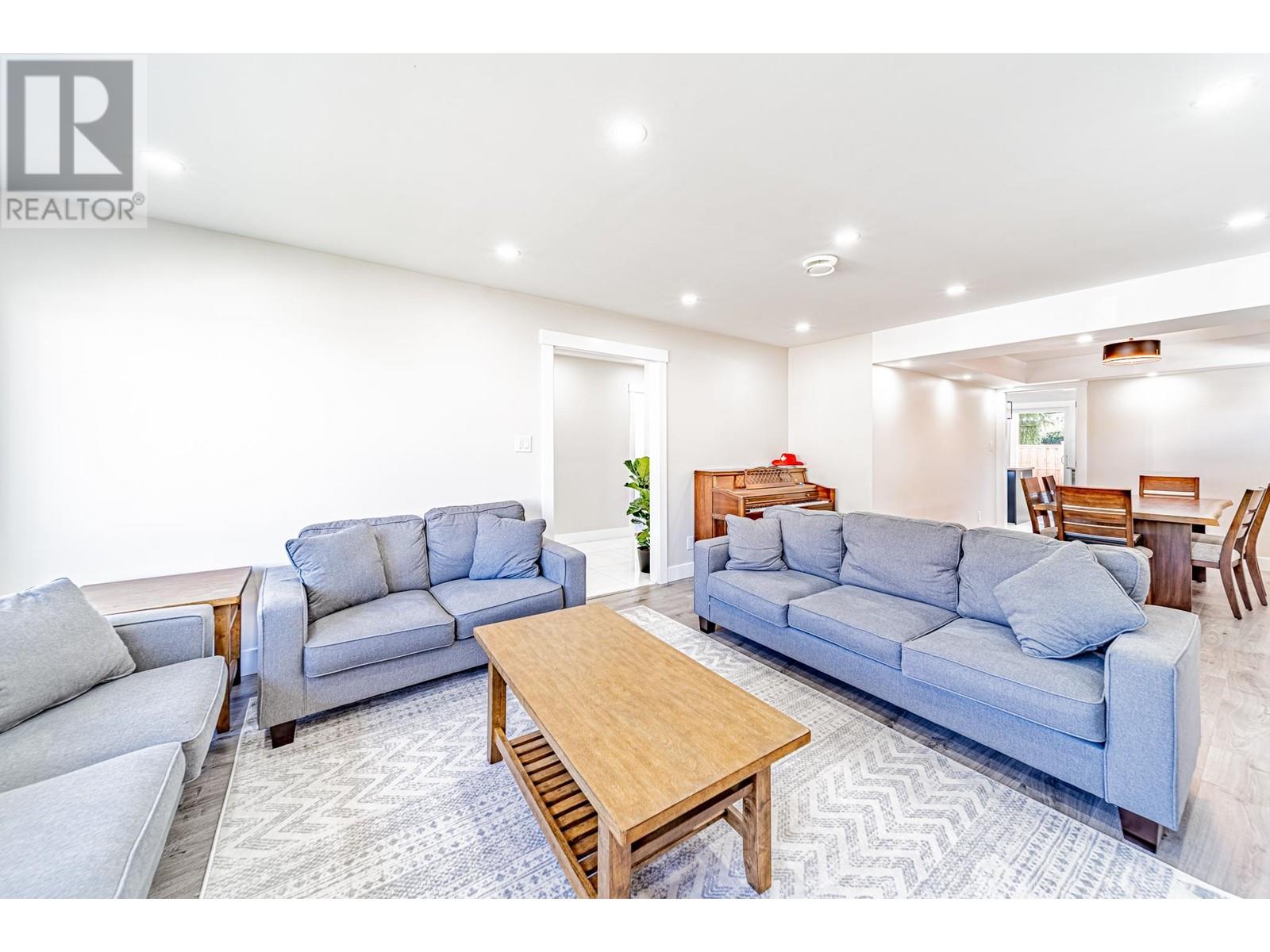 For sale 11366 AVENUE, Richmond, British Columbia V7A4W3