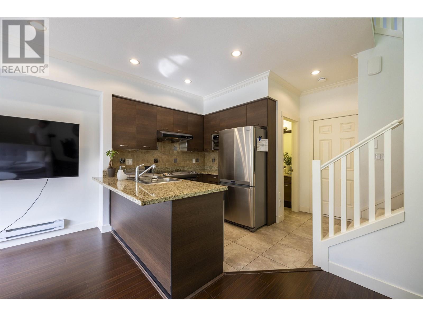 For sale 2 5580 MONCTON STREET, Richmond, British Columbia V7E3B4