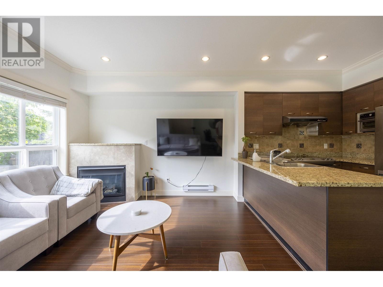 For sale 2 5580 MONCTON STREET, Richmond, British Columbia V7E3B4