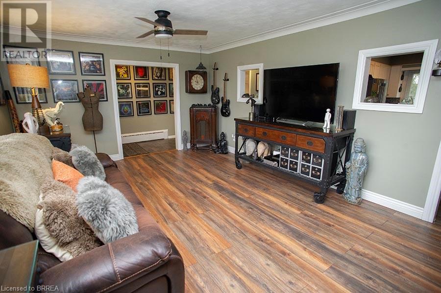 For sale 111 TUTELA HEIGHTS Road, Brantford, Ontario N3T1A5 40556622 REALTOR.ca