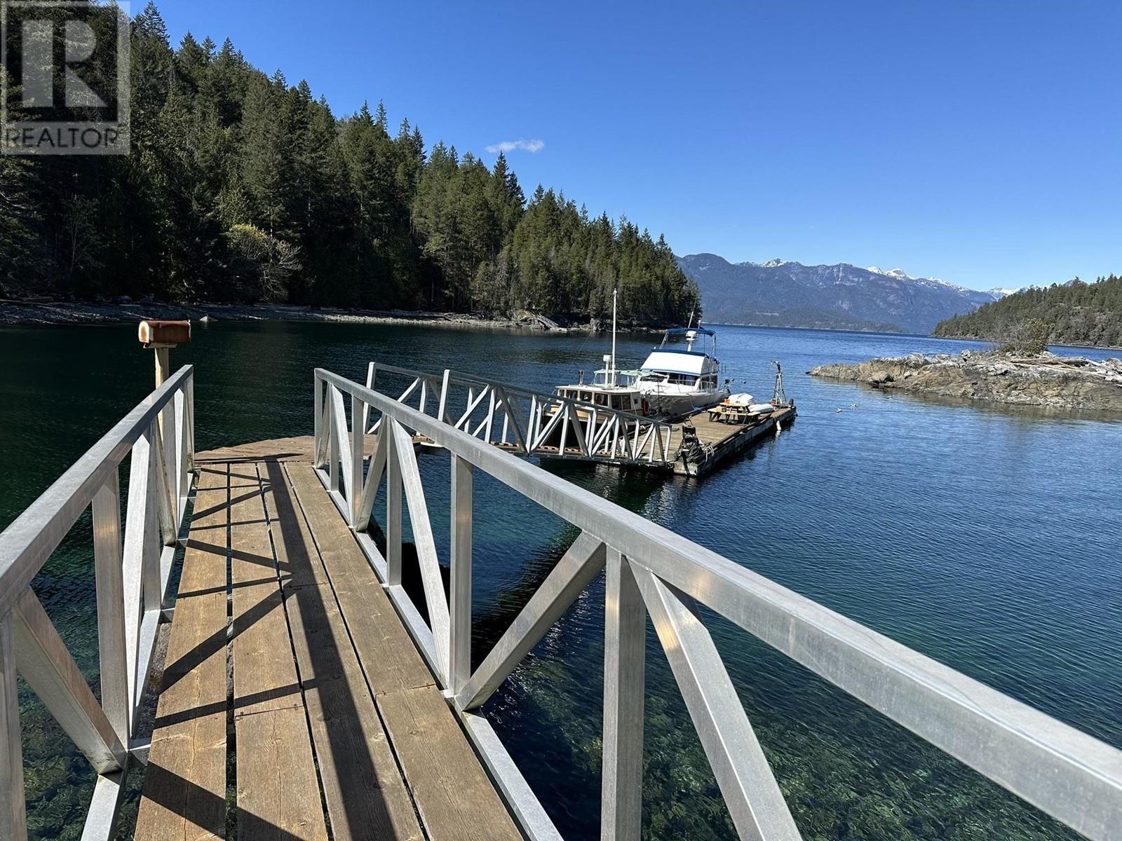 For sale 123 AGNEW PASSAGE SHORELINE, Nelson Island, British Columbia