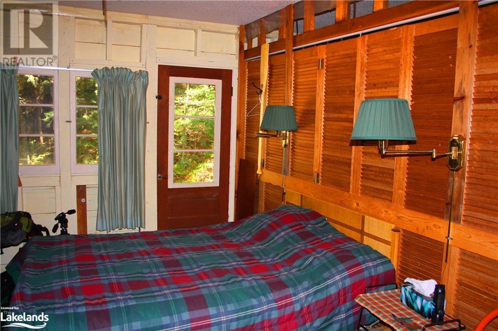 For sale 11045 GRACE LAKE NORTH SHORE, Wilberforce, Ontario K0L3C0