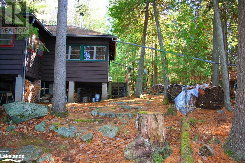 For sale 11045 GRACE LAKE NORTH SHORE, Wilberforce, Ontario K0L3C0