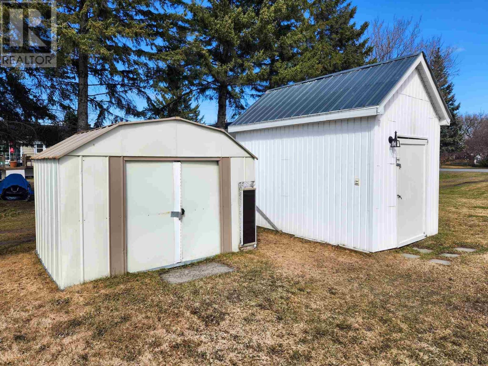 For sale 123 Fourth AVE, Englehart, Ontario P0J1H0 TM240739 REALTOR.ca