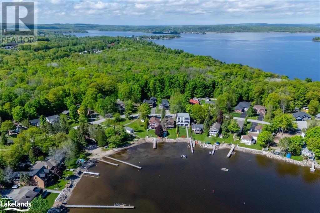 For sale 216 ROBINS POINT Road, Victoria Harbour, Ontario L0K2A0