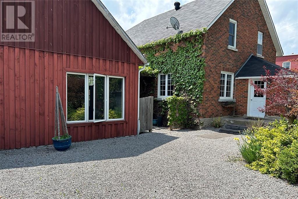 For sale 1874 / 1876 BEACHBURG ROAD, Beachburg, Ontario K0J1C0