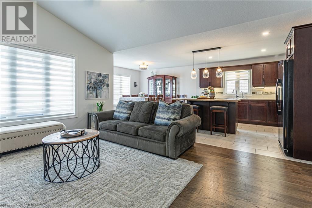 For sale 3 WOODHATCH Crescent, Ingersoll, Ontario N5C0A2 40594371 REALTOR.ca