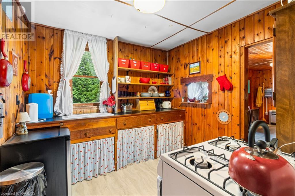 for-sale-6726-highway-6-northern-bruce-peninsula-ontario-n0h2r0