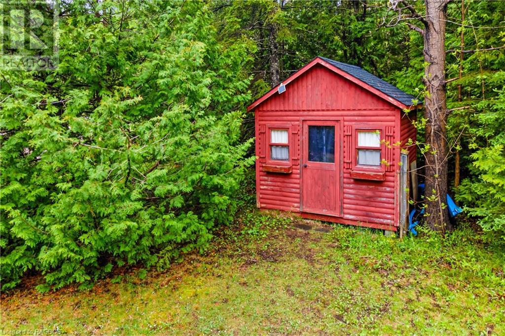 for-sale-6726-highway-6-northern-bruce-peninsula-ontario-n0h2r0