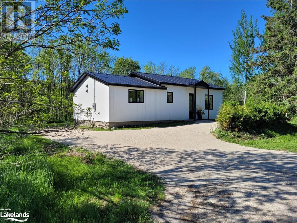 For sale 7965 COUNTY ROAD 9, Creemore, Ontario L0M1S0 40589392