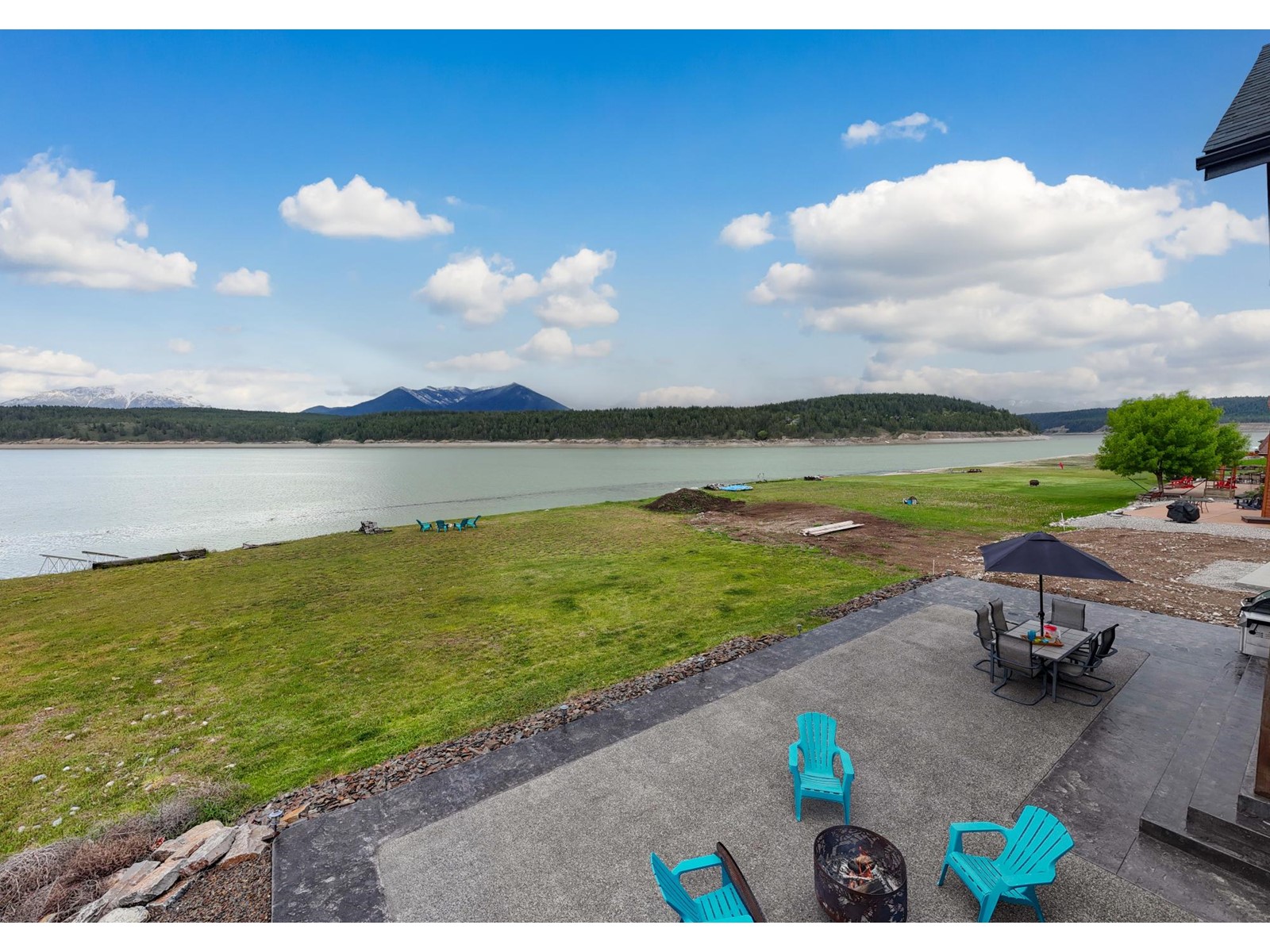 For sale 1574 KOOCANUSA LAKE DRIVE, Lake Koocanusa, British Columbia