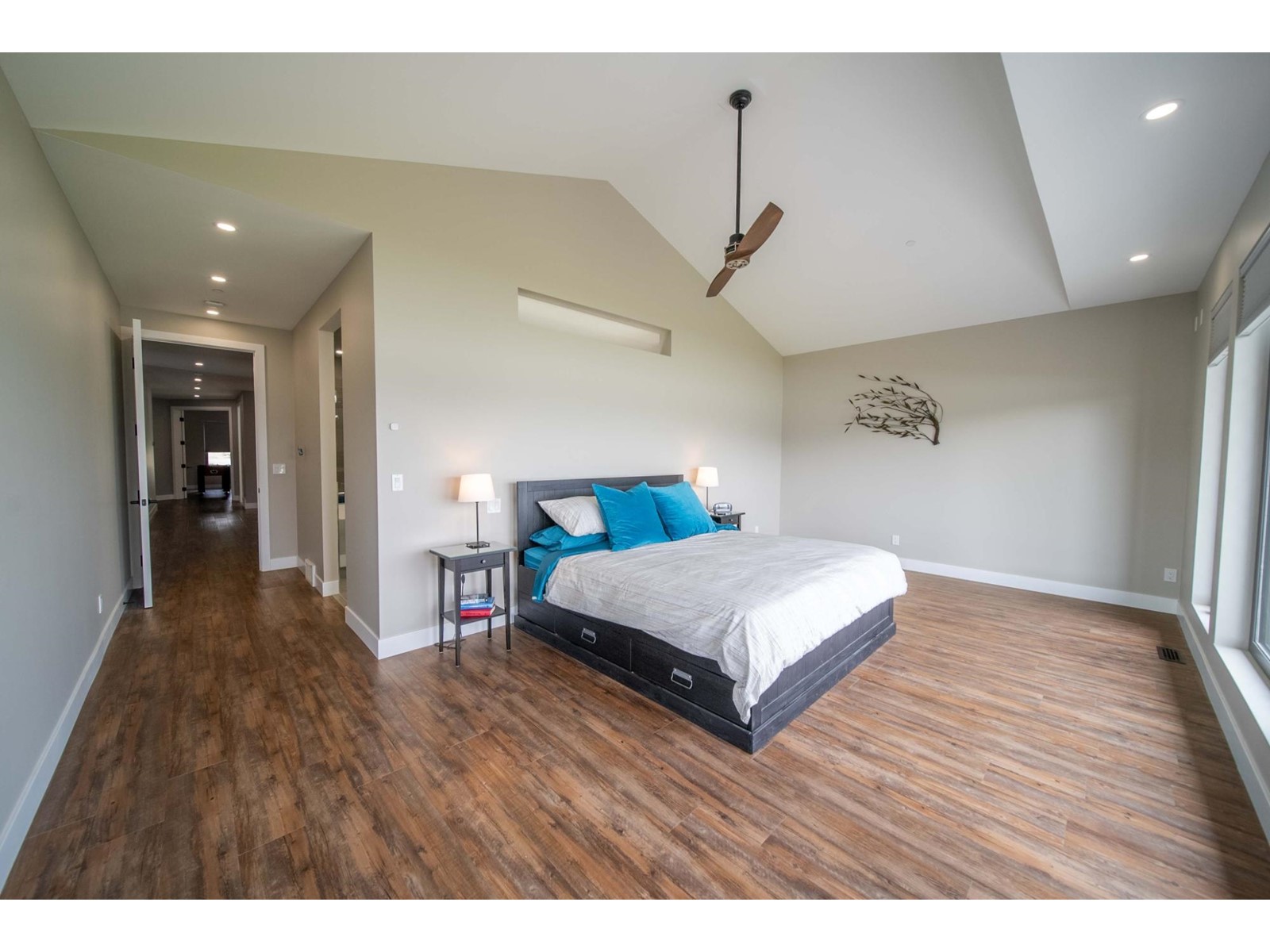 For sale 1574 KOOCANUSA LAKE DRIVE, Lake Koocanusa, British Columbia