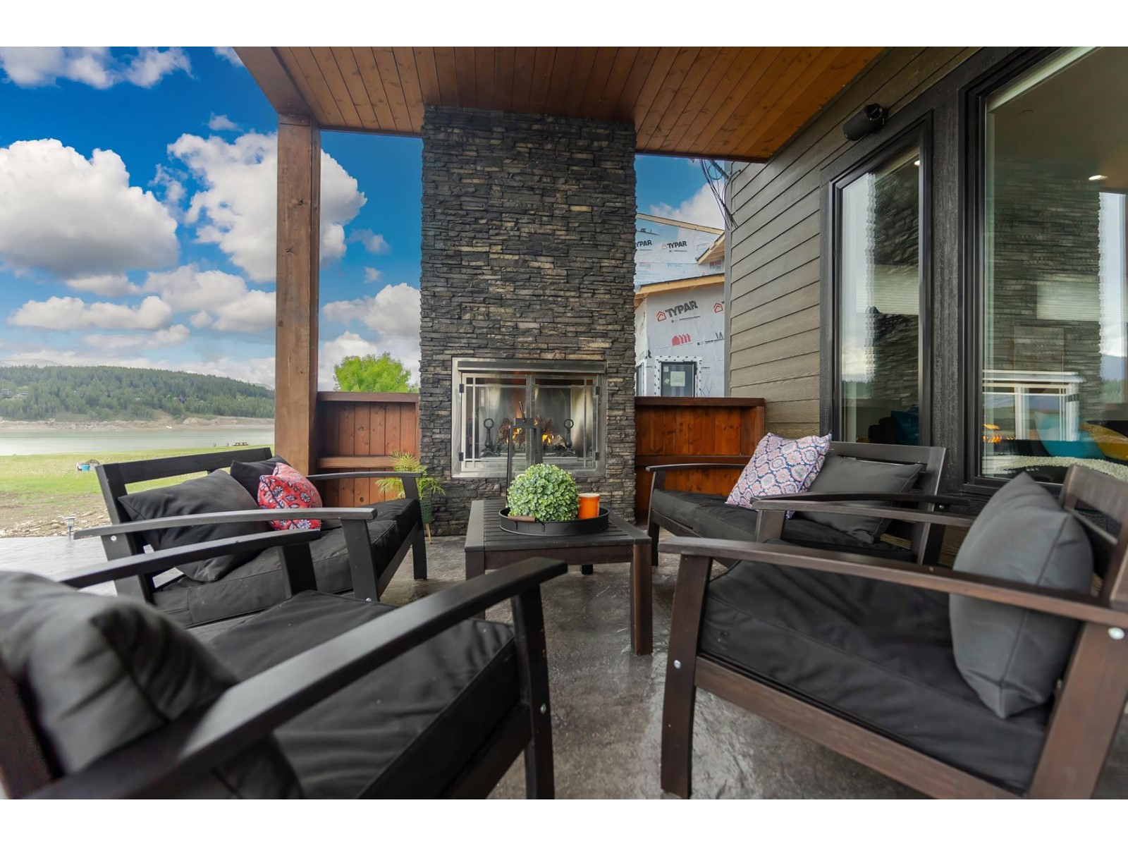 For sale 1574 KOOCANUSA LAKE DRIVE, Lake Koocanusa, British Columbia