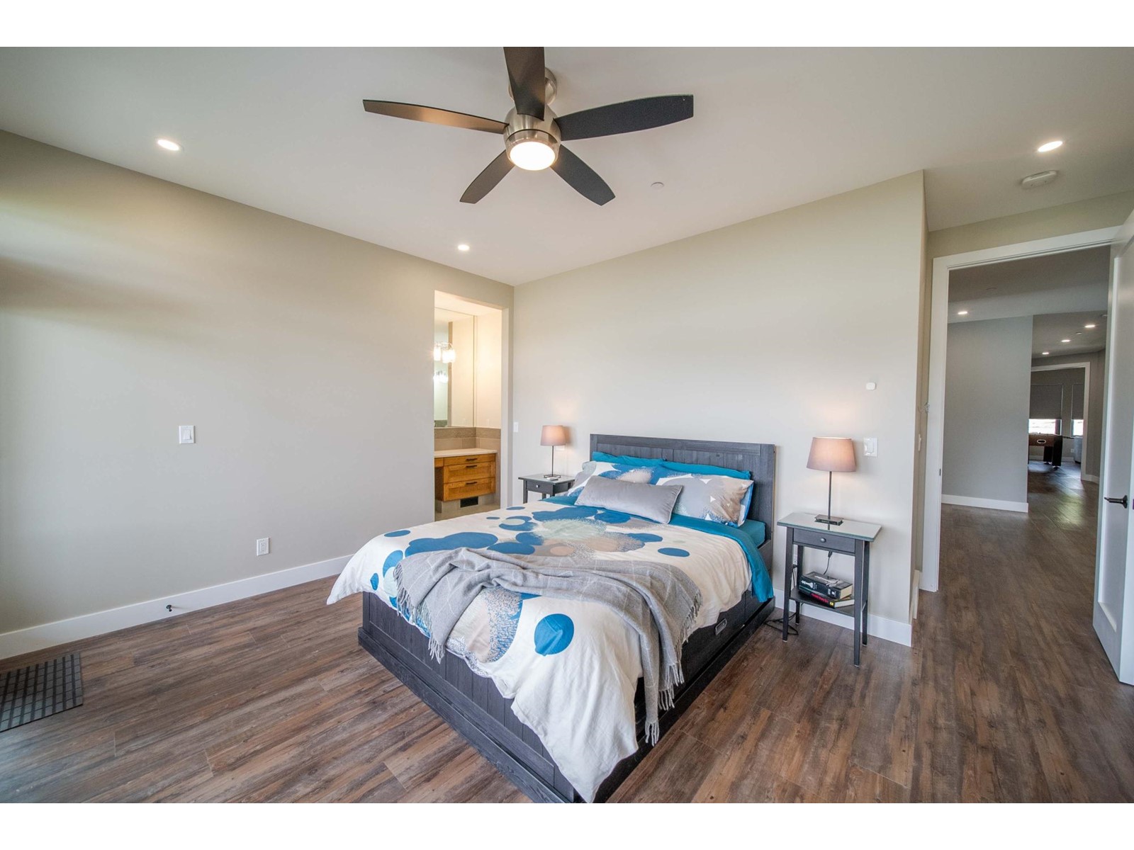 For sale 1574 KOOCANUSA LAKE DRIVE, Lake Koocanusa, British Columbia