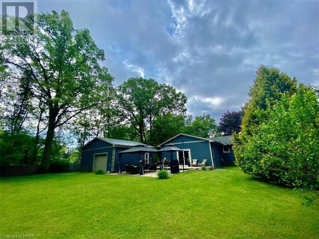 For sale 2462 CHESTNUT Street, Mount Brydges, Ontario N0L1W0