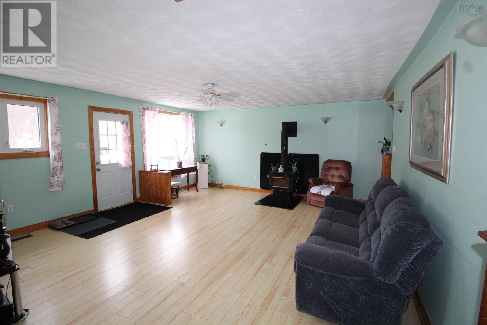 For sale 23 Windsor Junction Road, Windsor Junction, Nova Scotia B2T1G7 202403661 REALTOR.ca