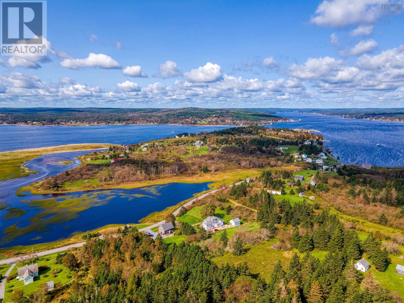 393 Lower LaHave Road, Lower LaHave, Nova Scotia B0J2W0 REALTOR.ca