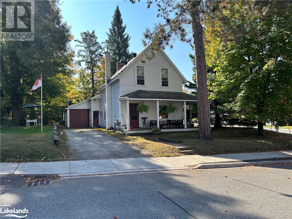 For sale 590 BAY Street, Gravenhurst, Ontario P1P1G8 40581733