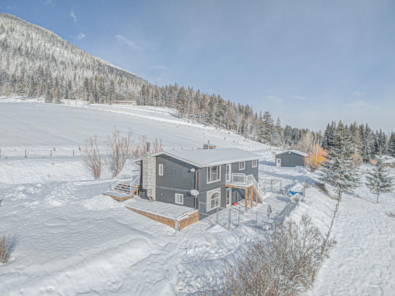 For sale 6785 HILLSIDE DRIVE, Sparwood, British Columbia V0B2G3 2474797 REALTOR.ca