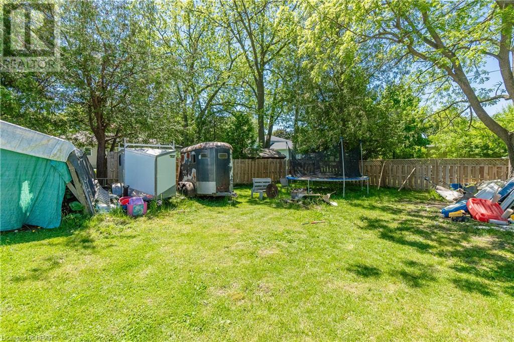 For sale 101 KING Street, Hensall, Ontario N0M1X0 40540233 REALTOR.ca