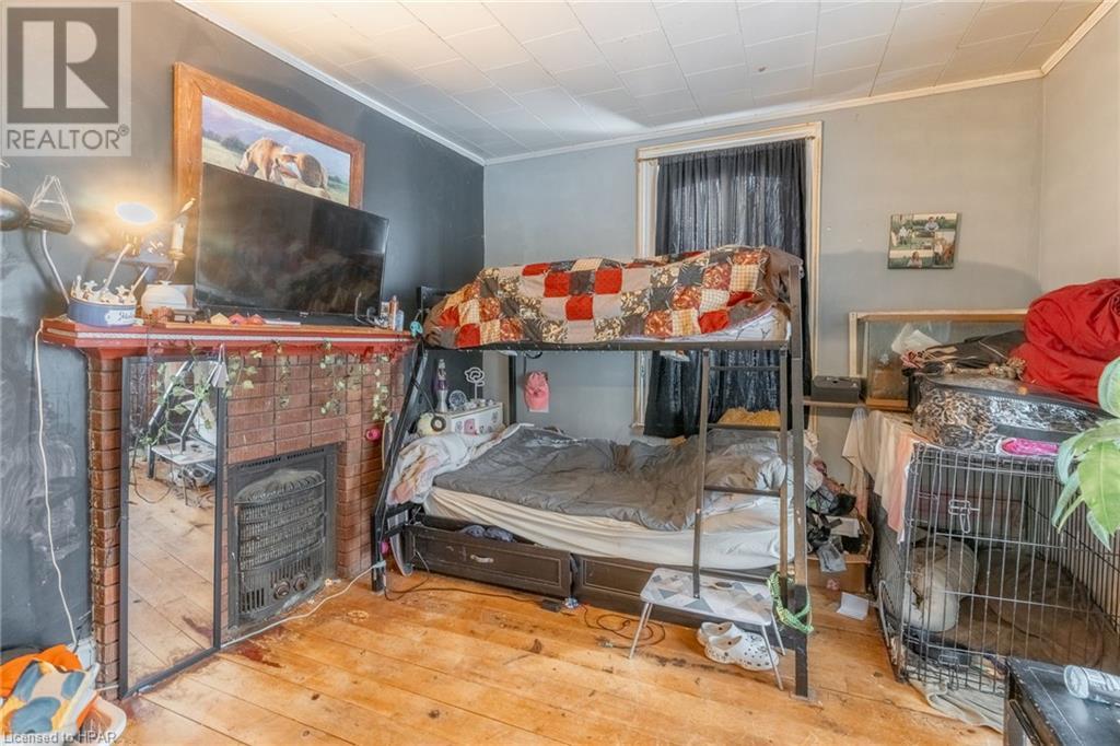 For sale 101 KING Street, Hensall, Ontario N0M1X0 40540233 REALTOR.ca