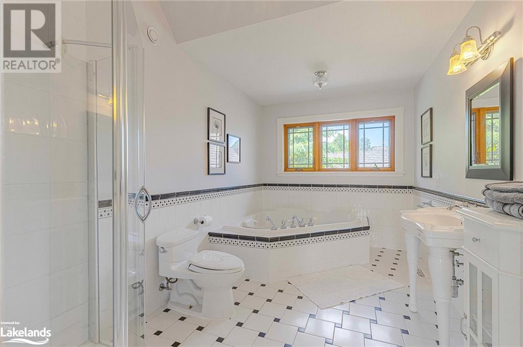 For sale 165 CHAMPLAIN Road, Ontario L9M1S2 40594696