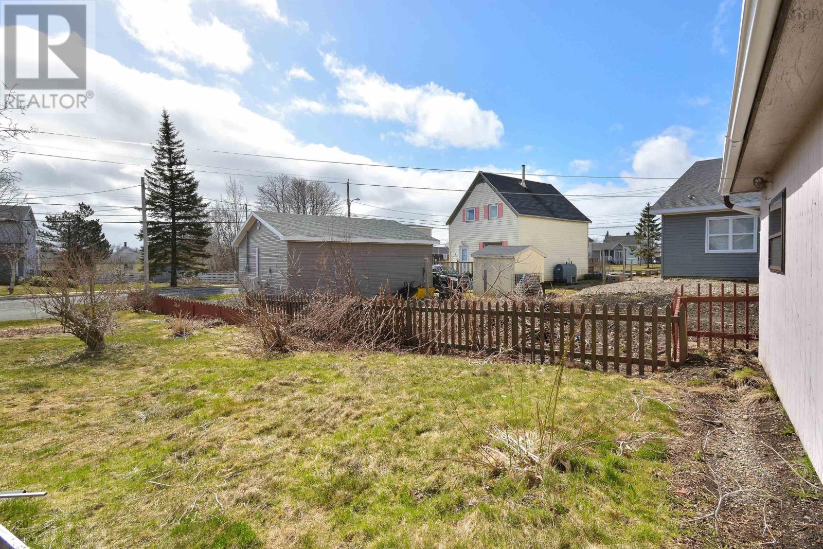 11 Caseys Lane, Glace Bay, Nova Scotia B1A3H2 REALTOR.ca