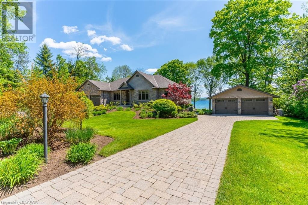 For sale 215 BALMY BEACH Road, Bluffs, Ontario N4K5N4