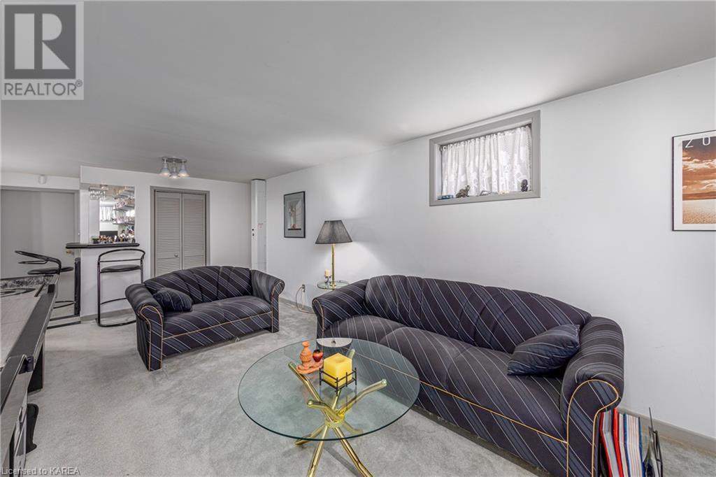 For sale 5 NARROWS LANE RD Lane, Mallorytown, Ontario K0E1R0