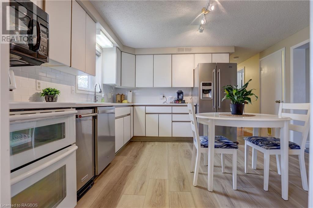 For sale 355 ROW, Kincardine, Ontario N2Z2K1 40575349