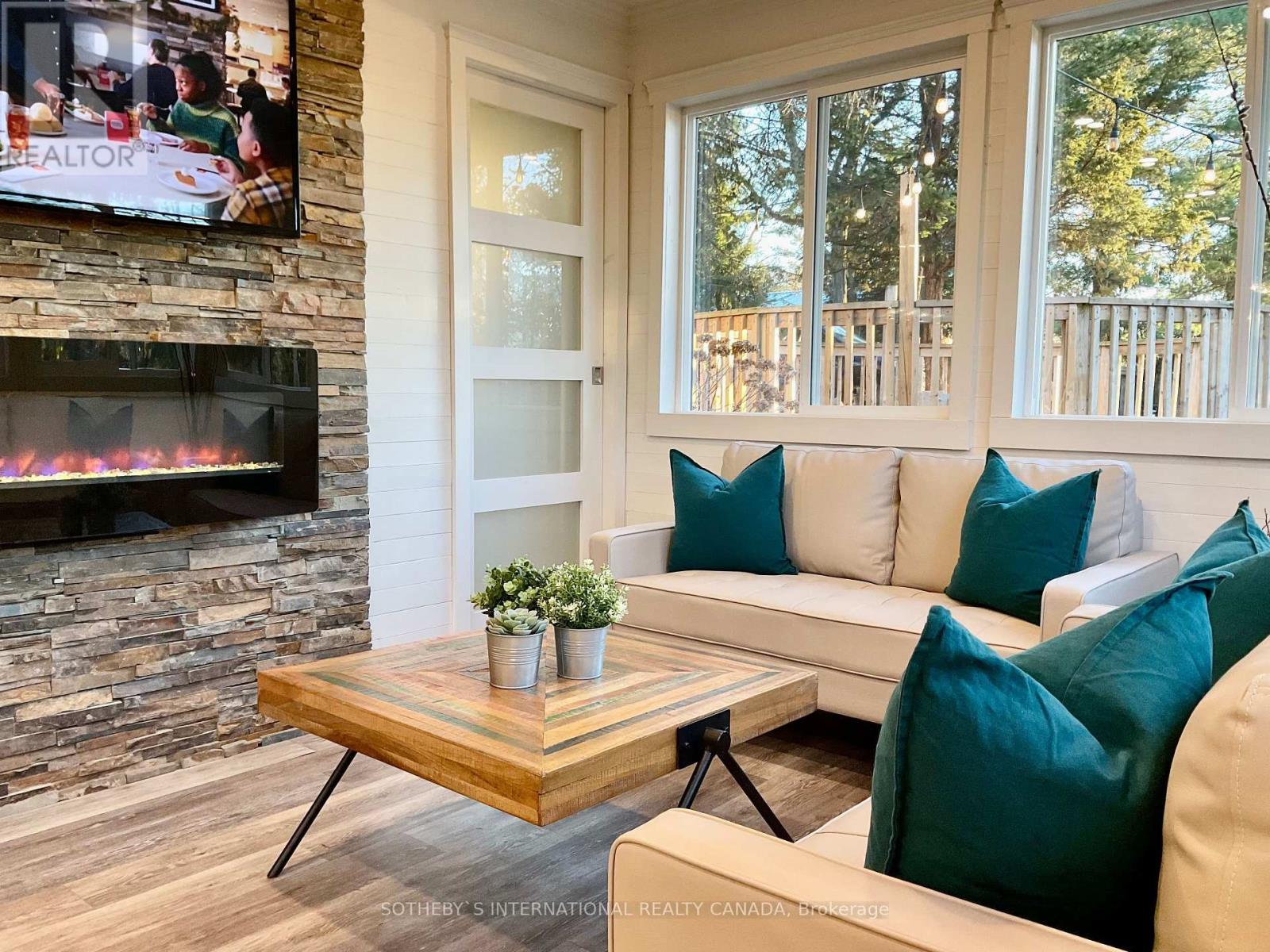 For sale 345 THOUSAND ISLANDS PARKWAY, Leeds & the Thousand Islands, Ontario K0E1L0 X8382704