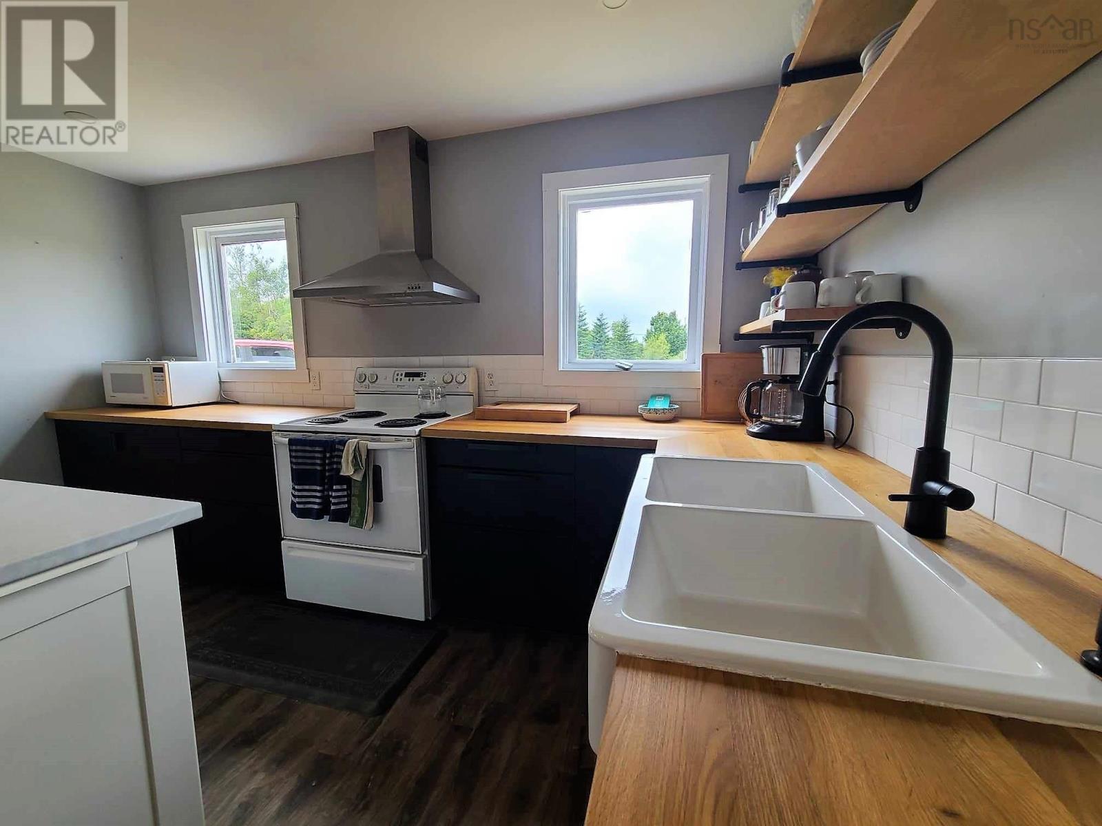 For sale 31 Westchester Road, Sutherlands Lake, Nova Scotia B0M1G0