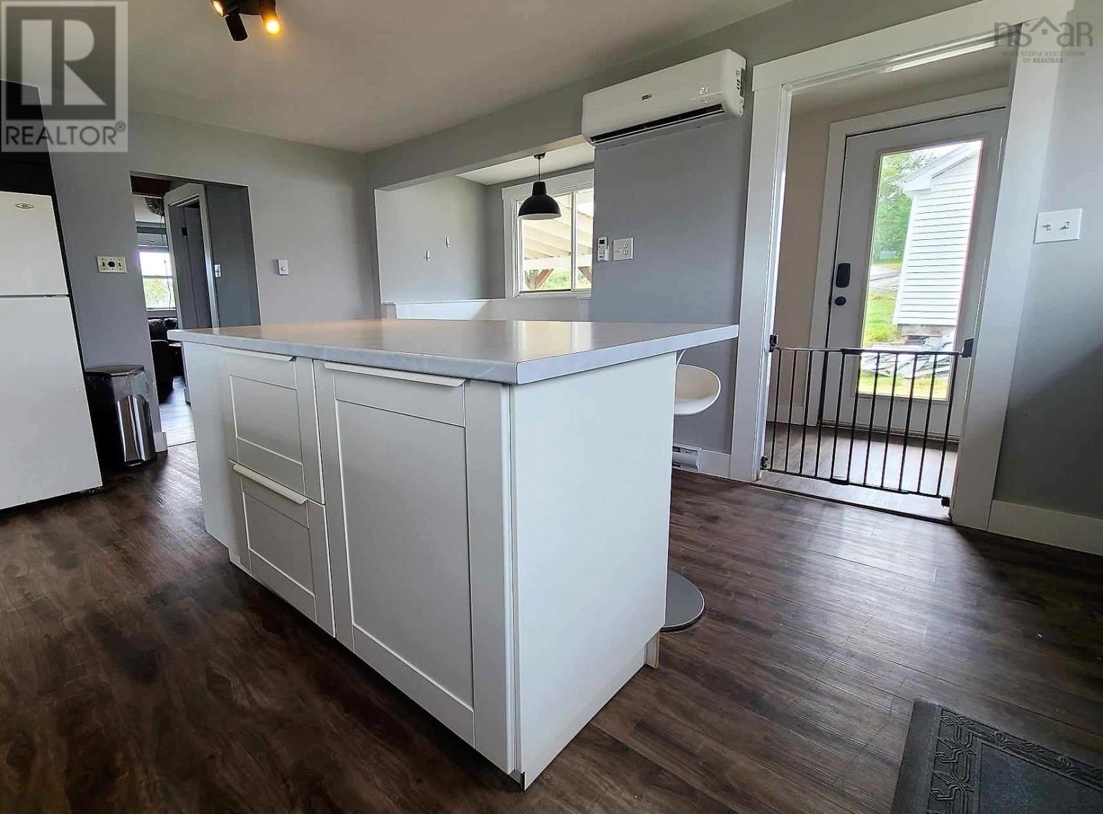 For sale 31 Westchester Road, Sutherlands Lake, Nova Scotia B0M1G0