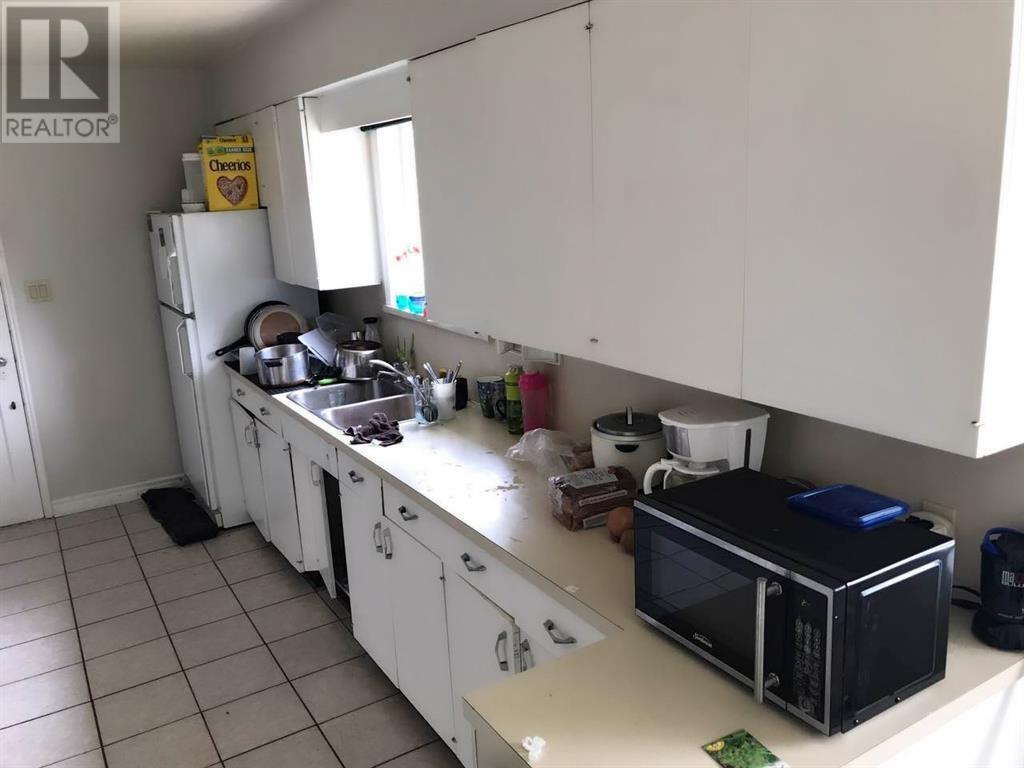 For sale 5688 WALLACE STREET, Vancouver, British Columbia V6N2A2