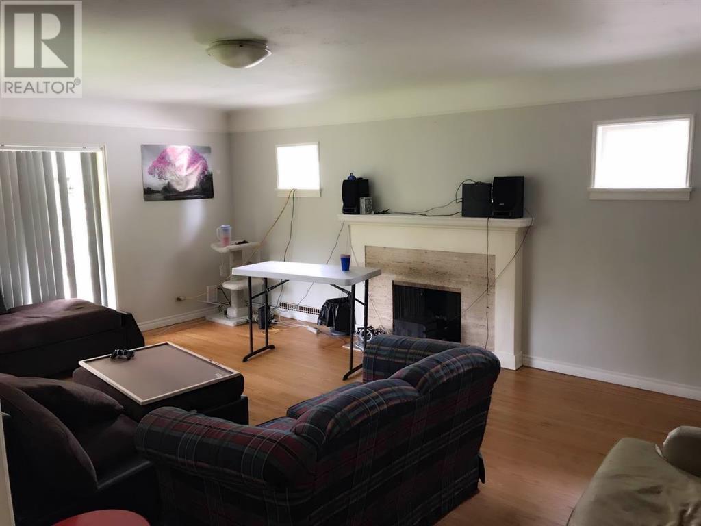 For sale 5688 WALLACE STREET, Vancouver, British Columbia V6N2A2